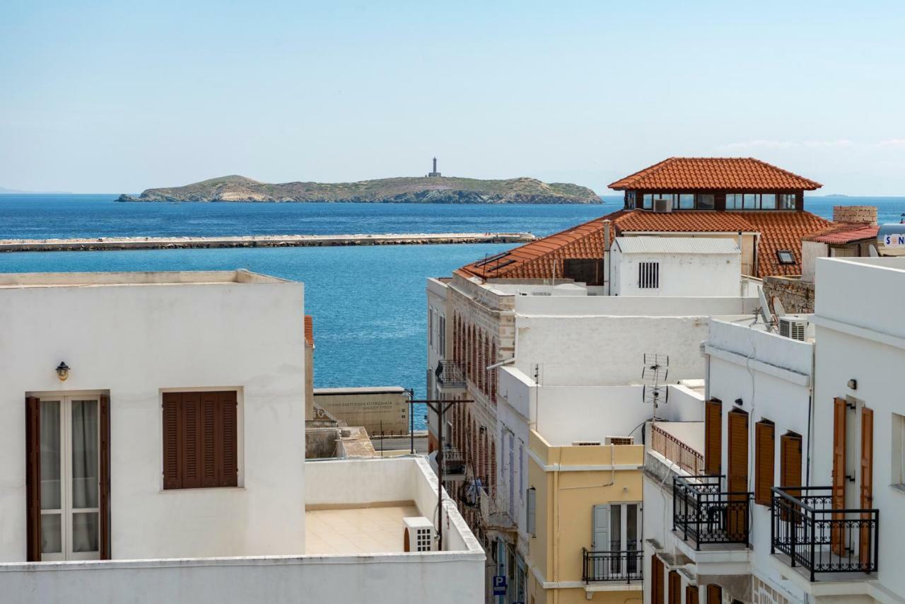 Island Of Luxury Apartments Ермополи Екстериор снимка