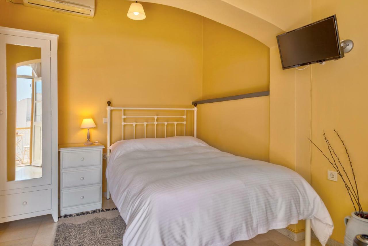 Island Of Luxury Apartments Ермополи Екстериор снимка